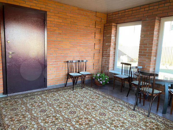 Дом 293 м² на участке 15 сот.