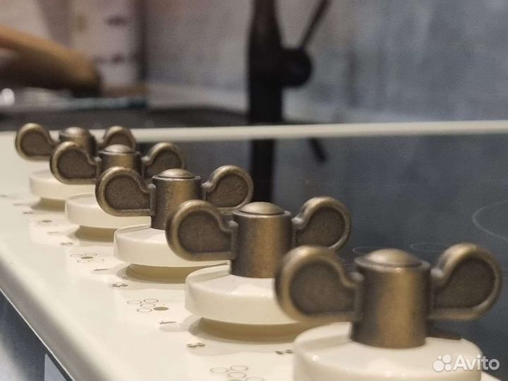 Продам новую варочную панель smeg