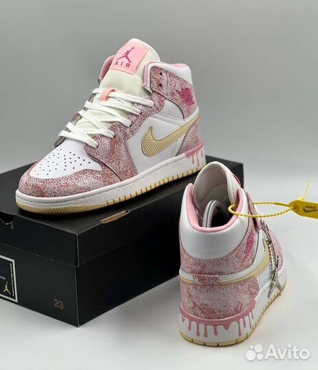 Кроссовки Nike Air Jordan 1