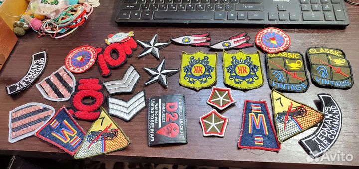 Ажуры, ленты, нашивки