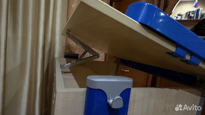 Растущая парта и стул для ребенка