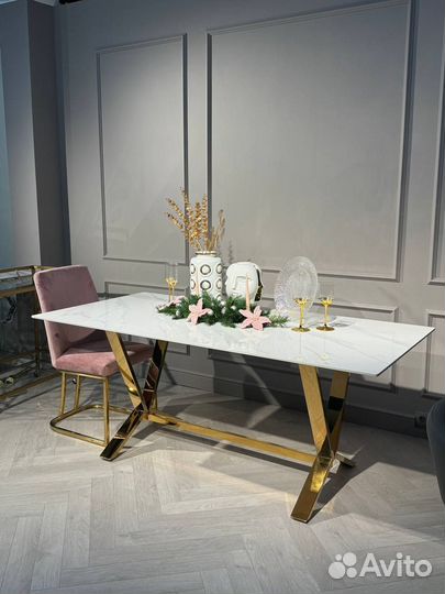 Дизайнерский обеденный стол Дориан