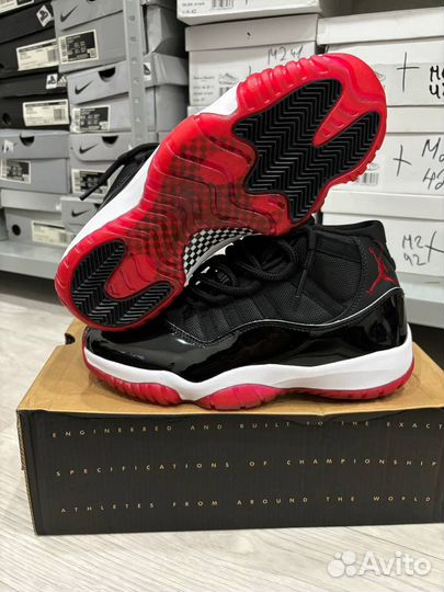 Nike air jordan 11 bred