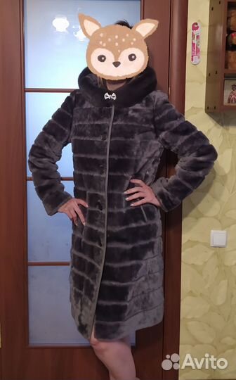 Шуба мутоновая с капюшоном новая