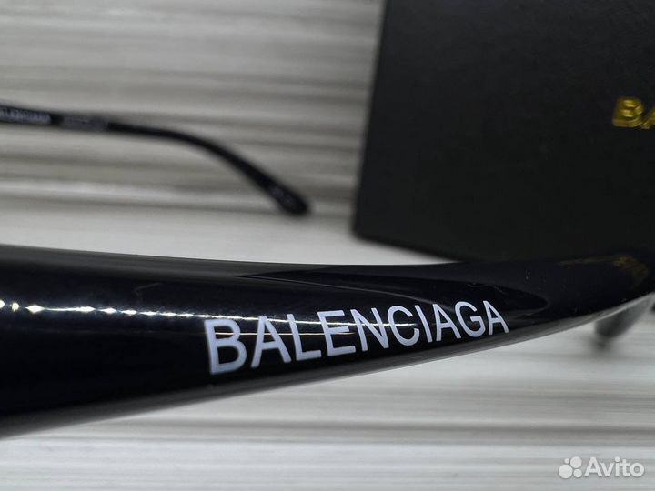 Очки Balenciaga