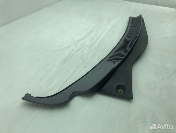 Решетка под лобовое стекло Hyundai Starex A1 D4BH