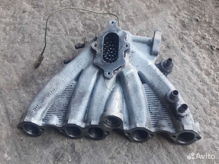 Впускной коллектор под карбюратор audi 100 аар