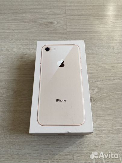 iPhone 8, 64 ГБ