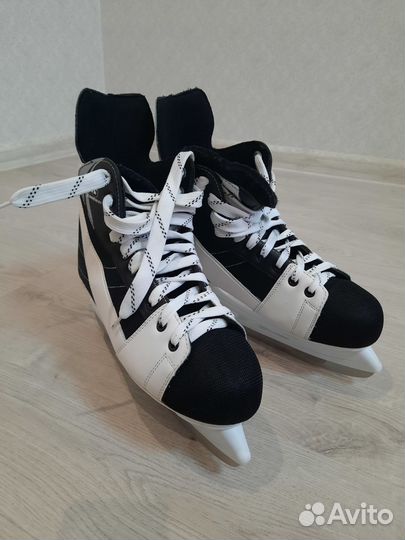 Коньки хоккейные 45 размер