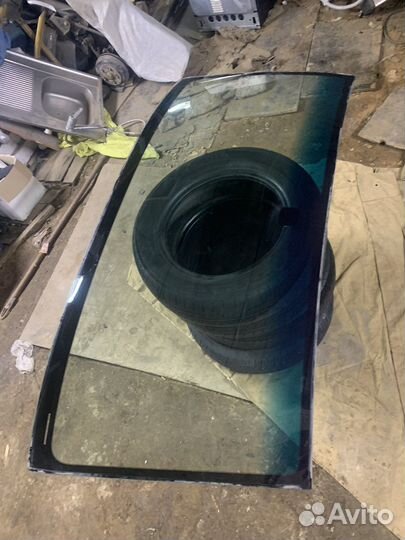 Лобовое стекло land cruiser 100 б.у