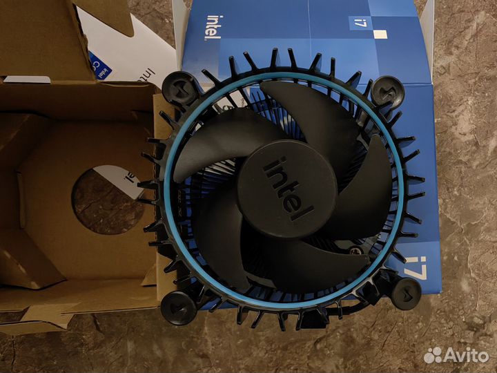 Кулер процессора Intel Original Laminar