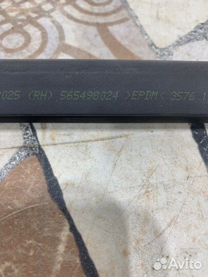 Уплотнитель стекла двери Opel Astra хетчбэк 1.8