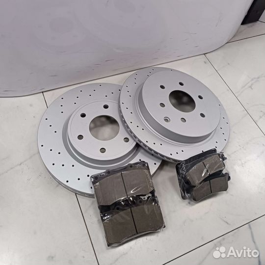 Тормозной комплект Nissan Patrol Y62