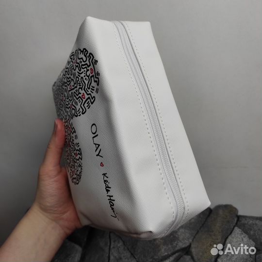 Косметичка Olay & Keith Haring