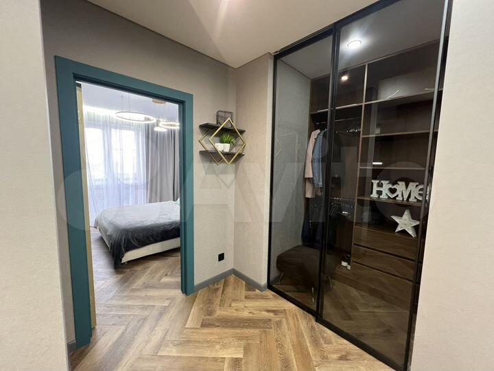 2-к. квартира, 60 м², 4/19 эт.