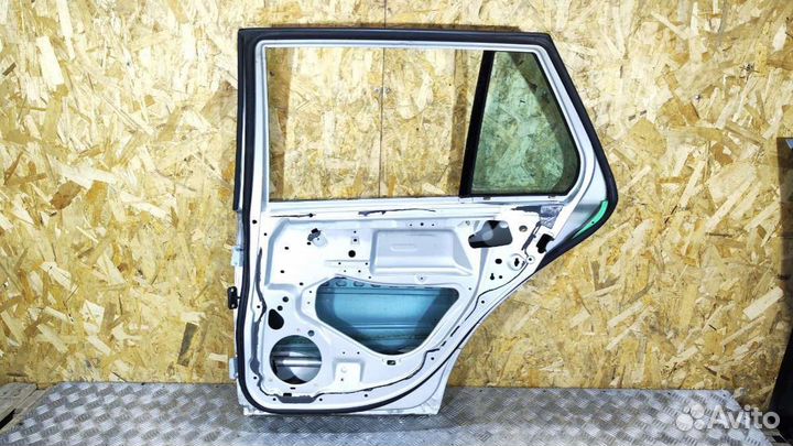 Дверь задняя правая Mercedes C W203 2002 Б\У