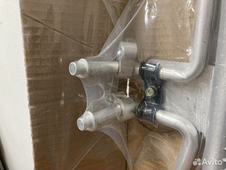 Радиатор кондиционера Форд Эскейп 00