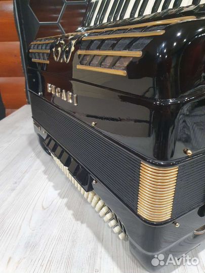 Люксовый Аккордеон Bugari Armando Gold Plus/ 228