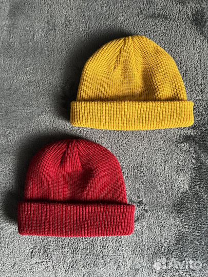 Короткая шапка унисекс