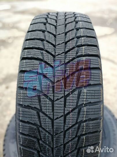 Triangle PL01 215/50 R17