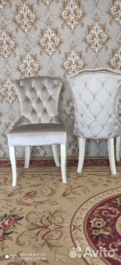 Стулья и кресло