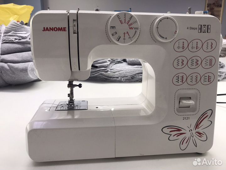 Бытовая швейная машинка бу