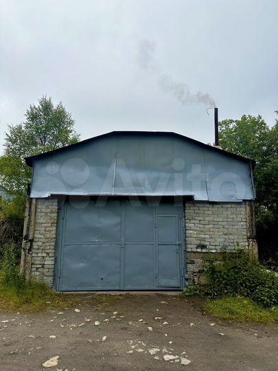 Гараж, > 30 м²