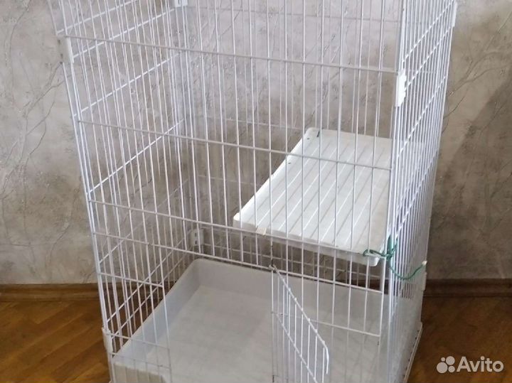 Клетка для животных на колесиках