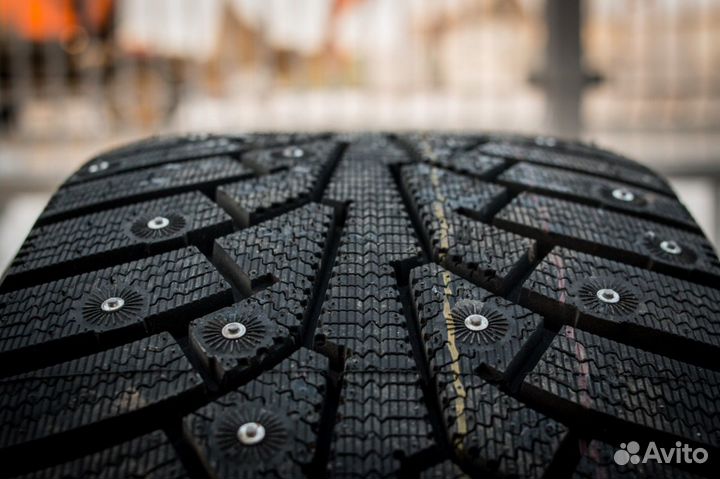 Nokian Tyres Hakkapeliitta 10p 285/45 R21