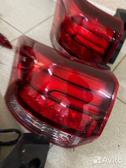 Комплект фонарей Mitsubishi Outlander 3