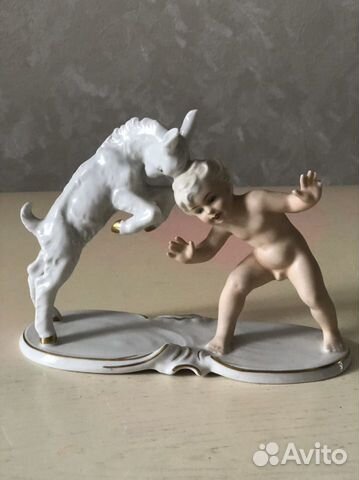 Фарфоровая статуэтка Путти Германия