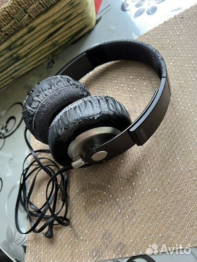 Наушники Sony MDR-XB500
