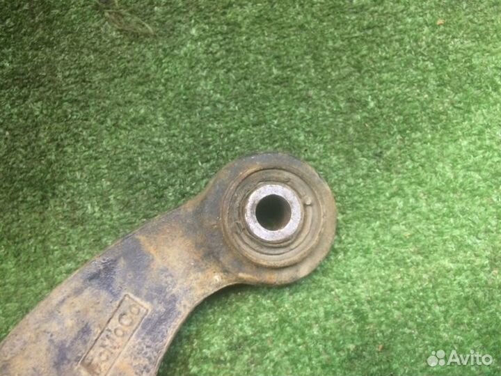 Рычаг подвески передний левый Mazda 3 BL 1.6 2011