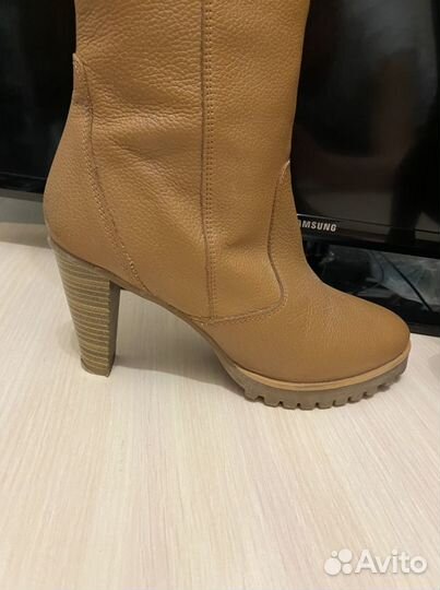 Сапоги женские кожаные демисезон р 39
