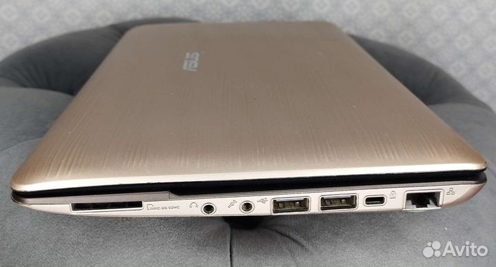 Ноутбук asus Eee PC1015PW