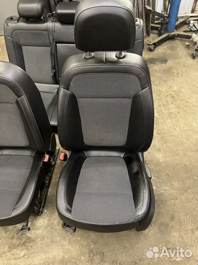 Сиденья комплект opel Astra j 5d cosmo