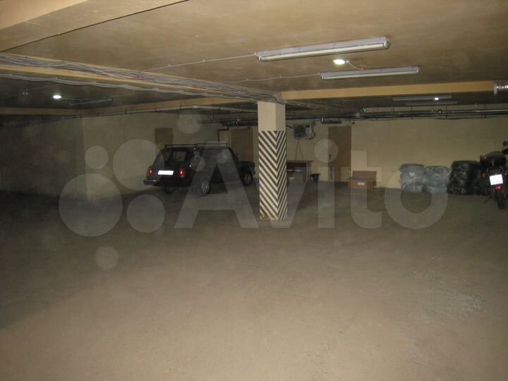 Здание, 1918 м²