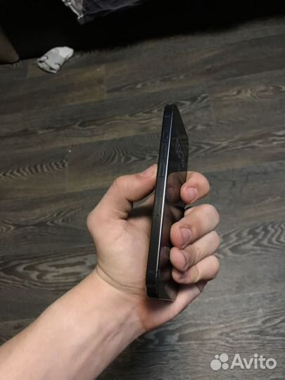 iPhone 15 Pro, 128 ГБ