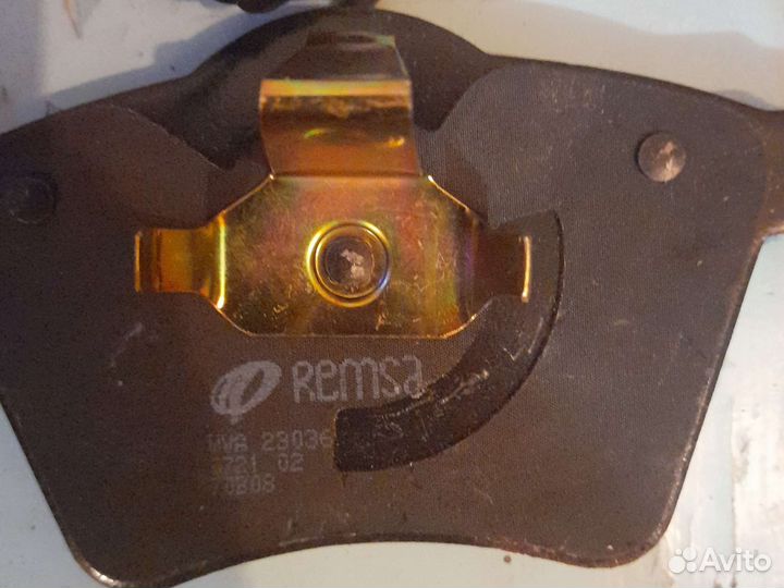 Колодки передние на VW T4