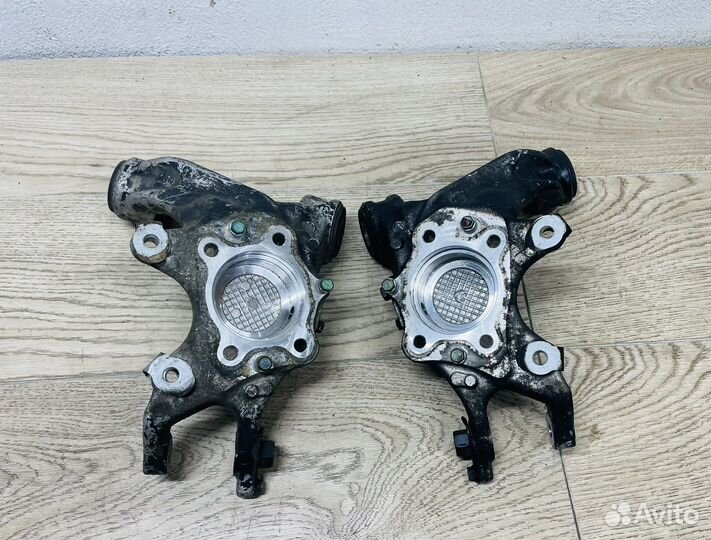 Цапфа задняя Honda Civic 4D