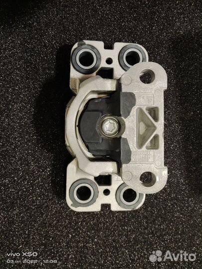 Опора двигателя LH Lemforder 3576101