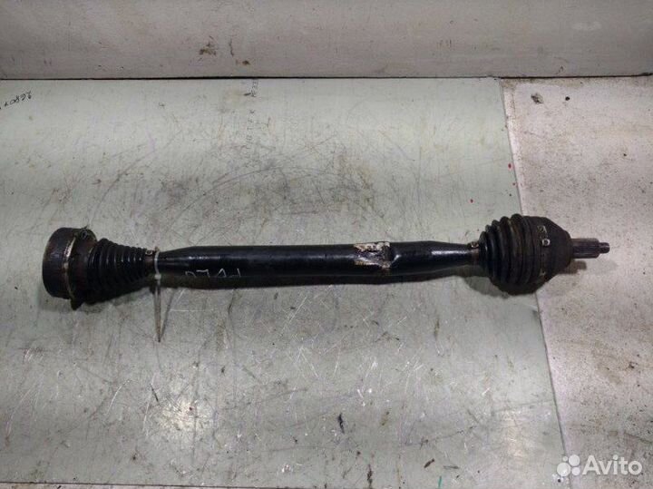 Привод (полуось) передний правый Volkswagen Polo