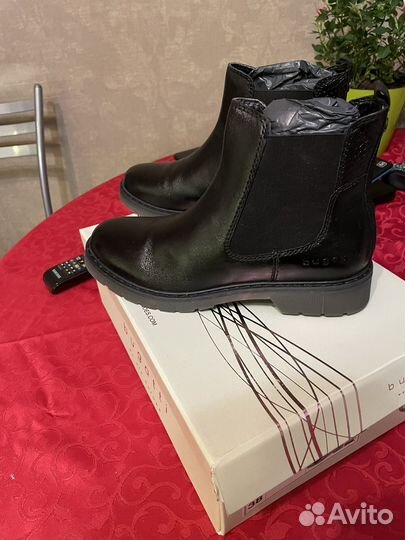 Ботинки bugatti женские 38