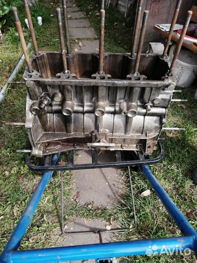 Блок целиндров азлк 412