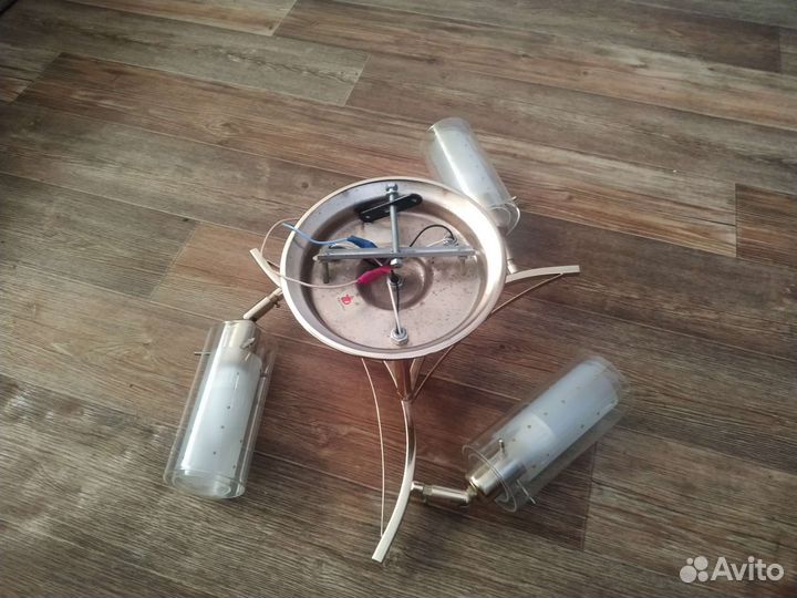 Светильник трехрожковый