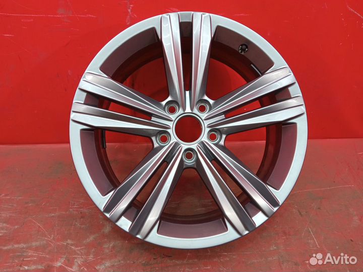 Диск колесный литой Volkswagen Passat B8 R17