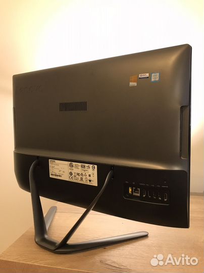 Моноблок Lenovo Full HD 23