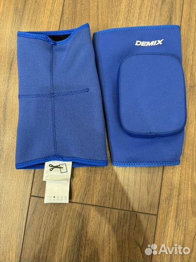 Наколенники Demix, размер S