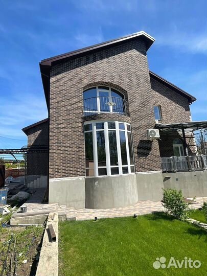 Гибкий кирпич на сетке для отделки