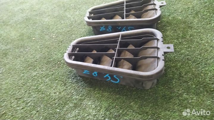 Клапан вентиляции багажника пара Audi S4 B7 BBK